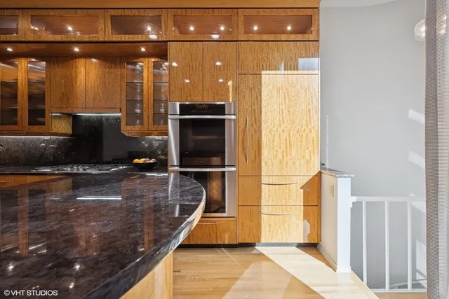 $1,750,000 | 65 West Schiller Street, Chicago, IL 60610