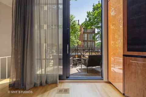 $1,750,000 | 65 West Schiller Street, Chicago, IL 60610