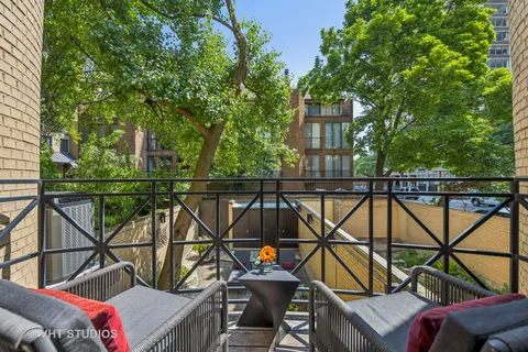 $1,750,000 | 65 West Schiller Street, Chicago, IL 60610