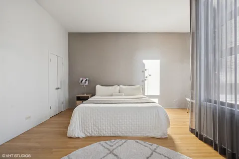 $1,750,000 | 65 West Schiller Street, Chicago, IL 60610