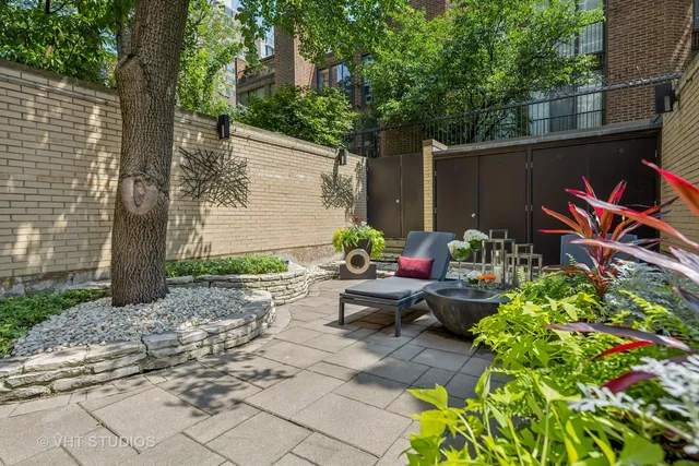$1,750,000 | 65 West Schiller Street, Chicago, IL 60610