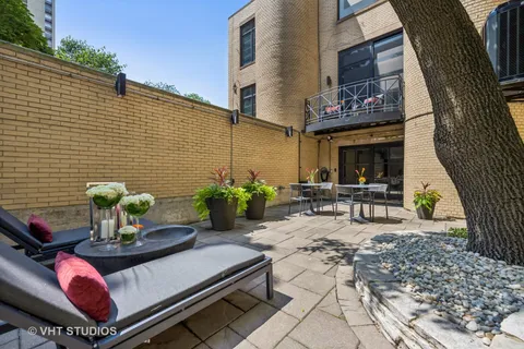 $1,750,000 | 65 West Schiller Street, Chicago, IL 60610