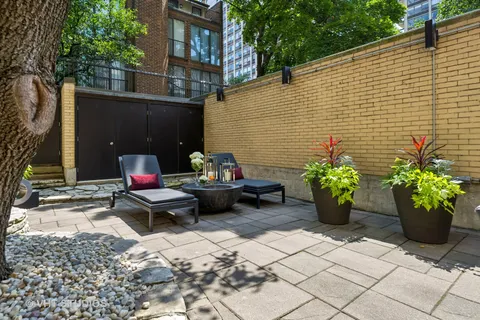 $1,750,000 | 65 West Schiller Street, Chicago, IL 60610