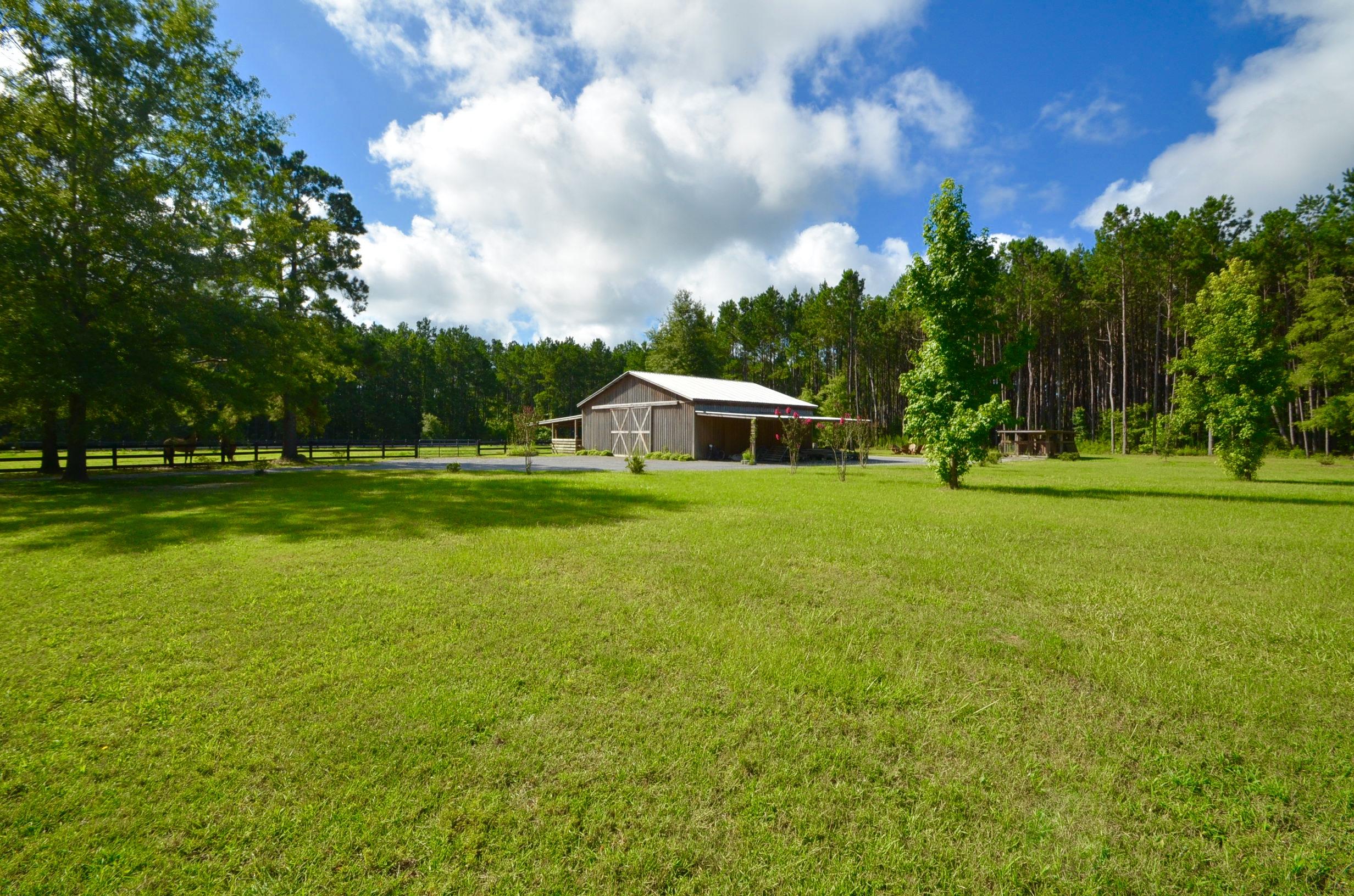 1217 Spring Grove Road Bonneau, SC 29431 - Photo 4 of 56 DSC_0126