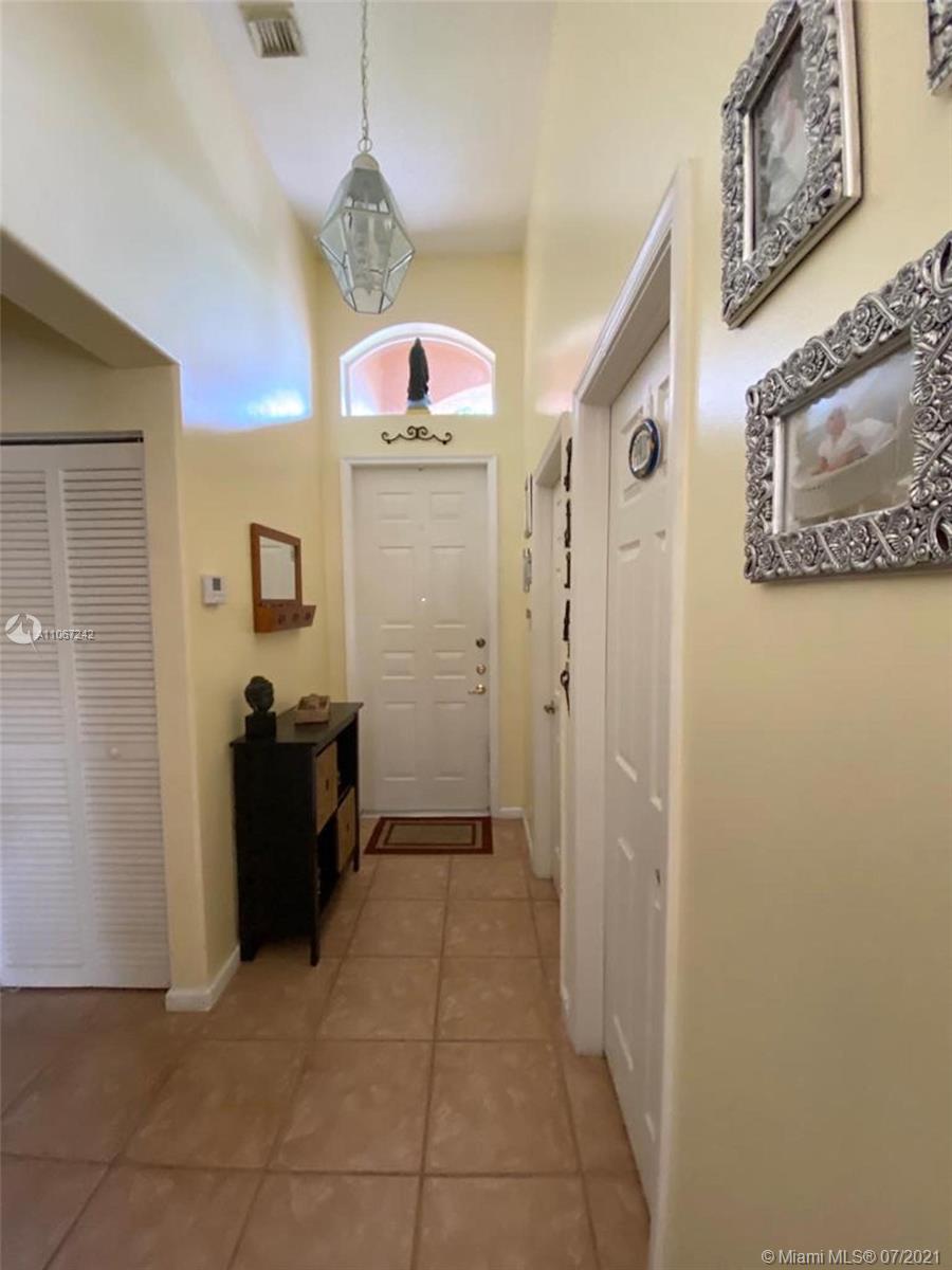 19427 Southwest 27th Street Miramar, FL 33029 - Photo 2 of 31