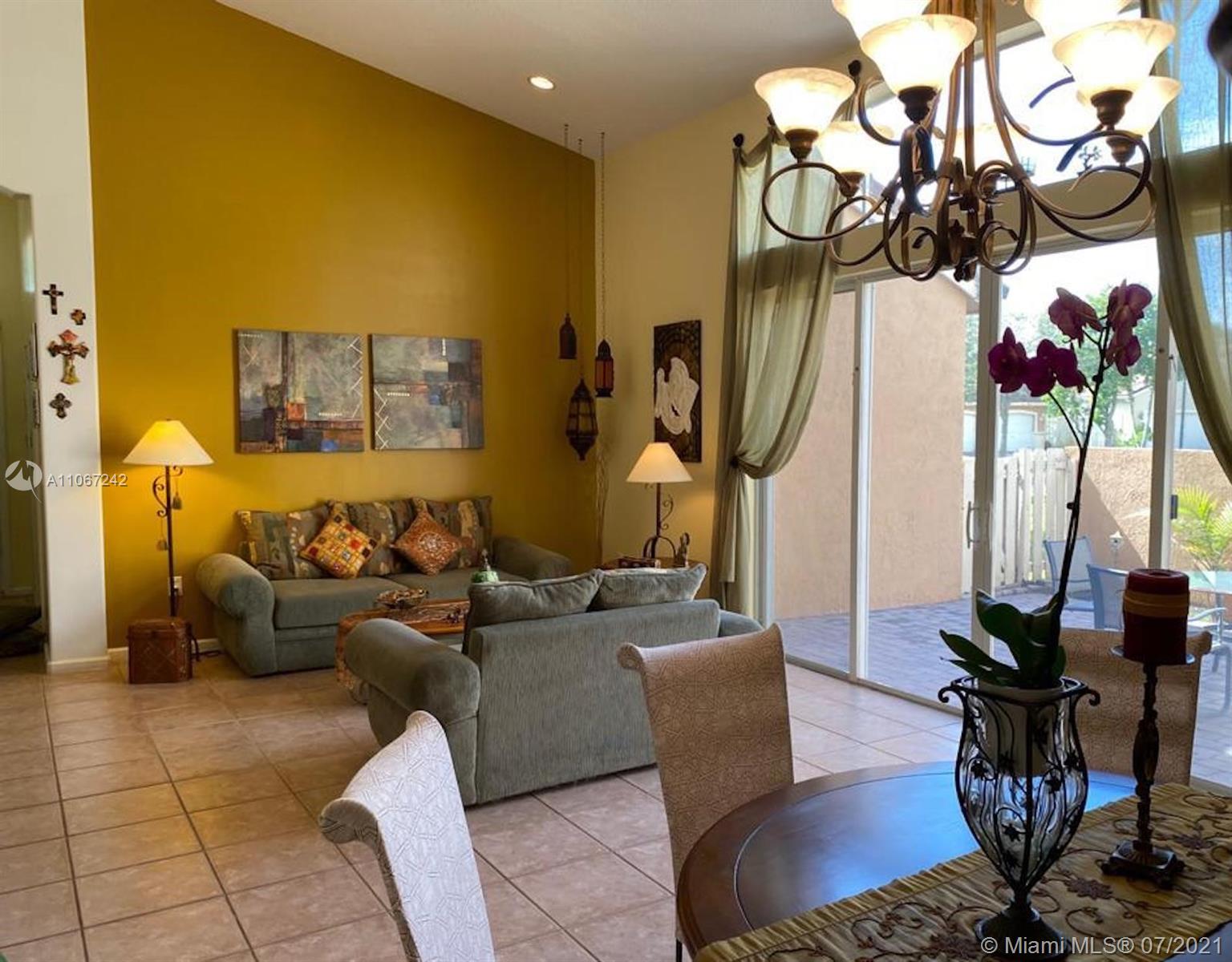 19427 Southwest 27th Street Miramar, FL 33029 - Photo 4 of 31