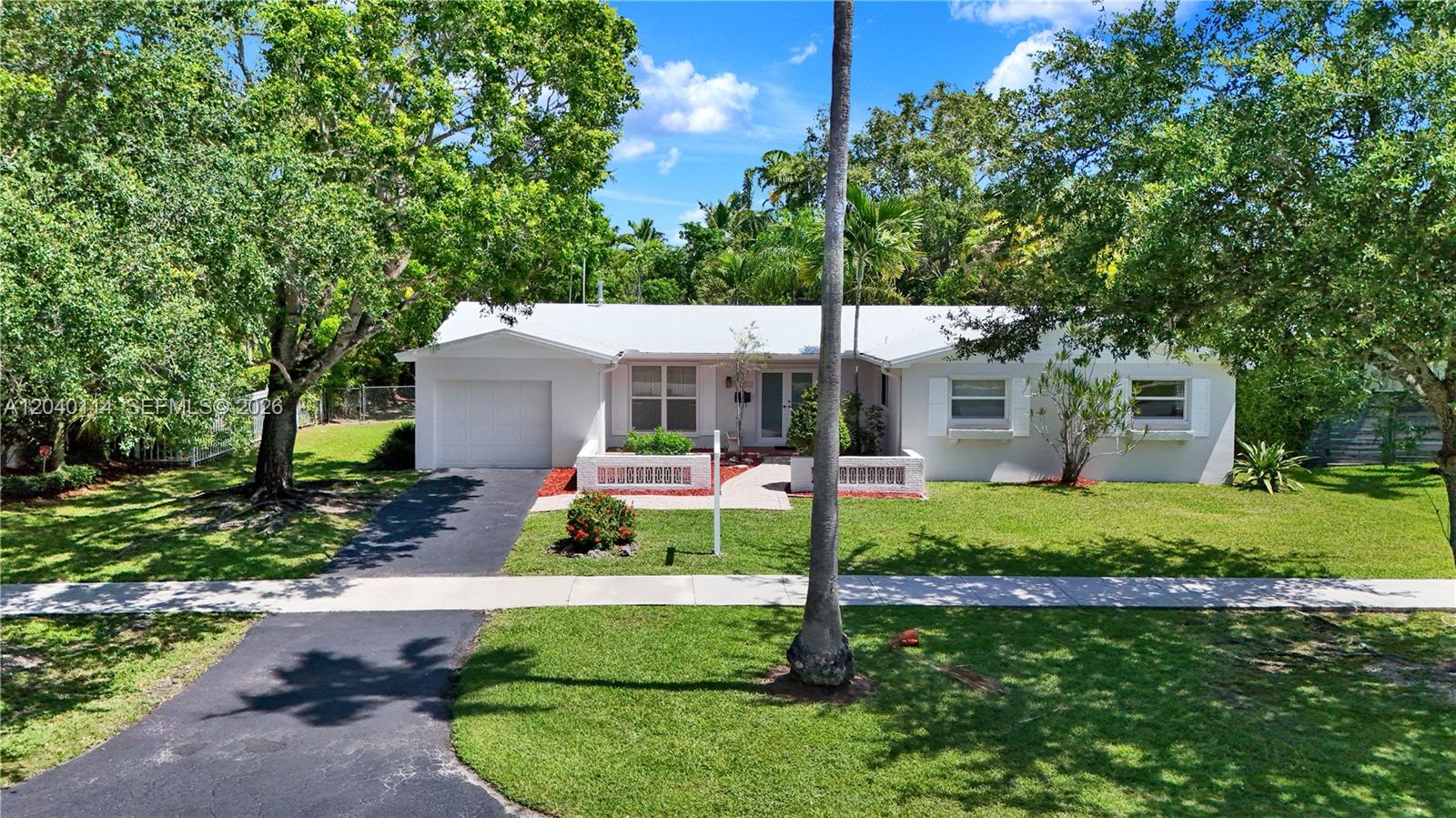 10435 Southwest 96th Street Miami, FL 33176 - Photo 1 of 44 **Pretty as a picture**