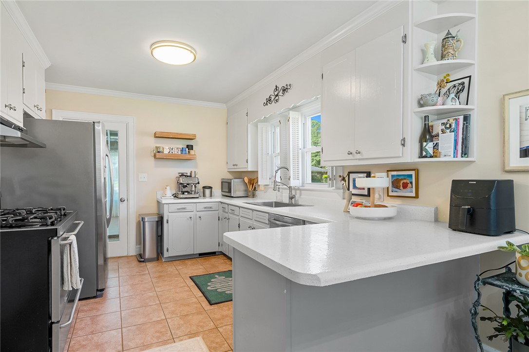 110 Clinton Drive Anderson, SC 29621 - Photo 7 of 41