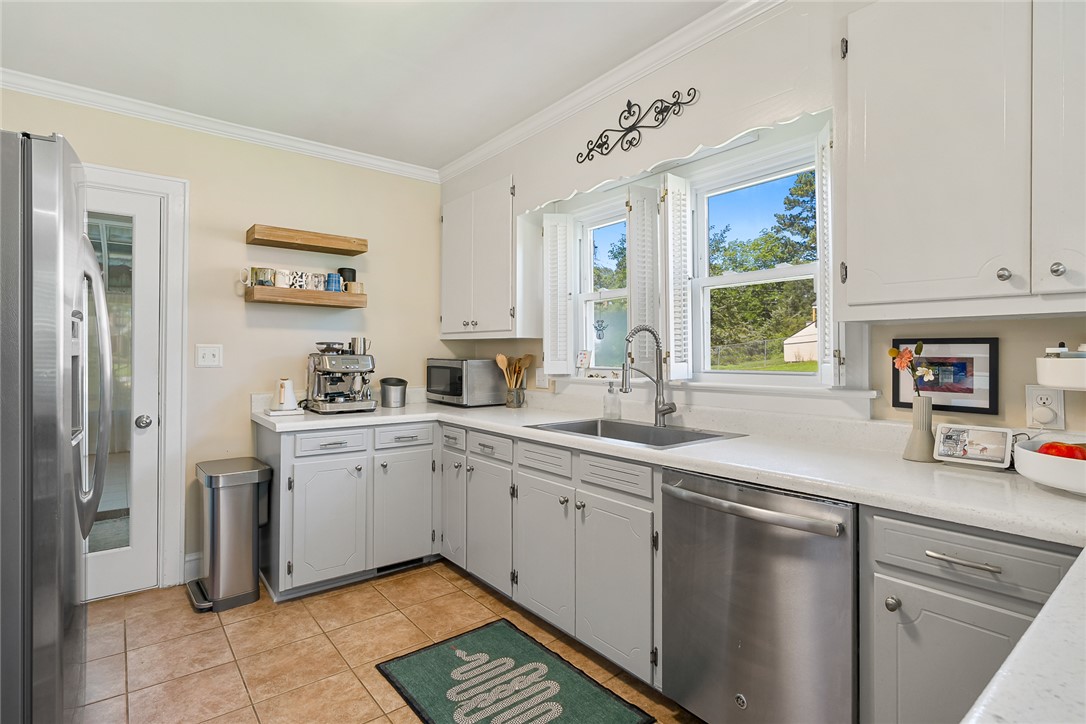 110 Clinton Drive Anderson, SC 29621 - Photo 8 of 41