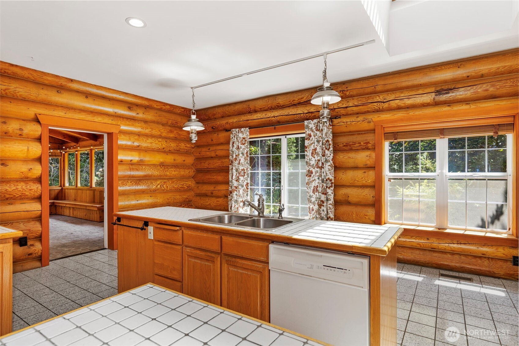 377 Reuben Johnson Road Port Ludlow, WA 98365 - Photo 12 of 39 Gallery Image 12