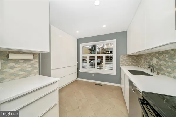 $479,900 | 18511 Eagles Roost Drive, Germantown, MD 20874