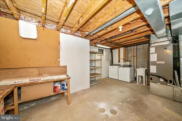 $479,900 | 18511 Eagles Roost Drive, Germantown, MD 20874