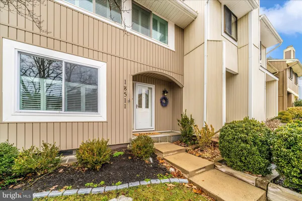 $479,900 | 18511 Eagles Roost Drive, Germantown, MD 20874