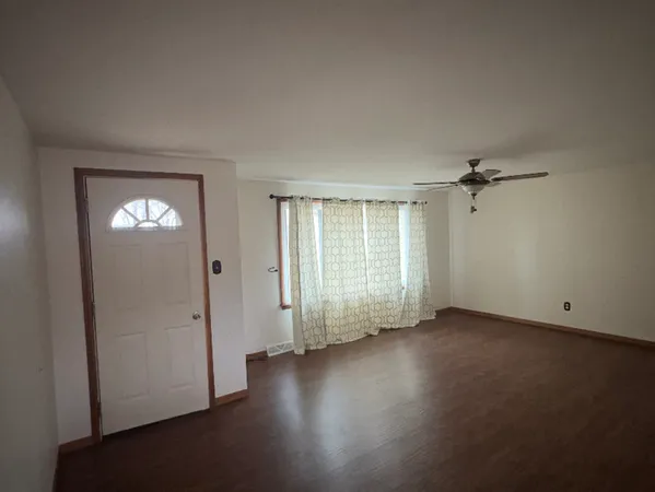 $265,000 | 1907 Coalville Road, Streator, IL 61364