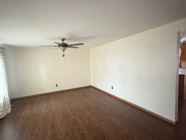 $265,000 | 1907 Coalville Road, Streator, IL 61364