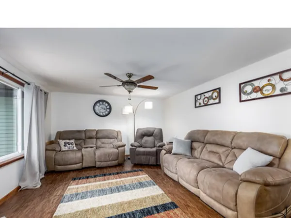 $265,000 | 1907 Coalville Road, Streator, IL 61364