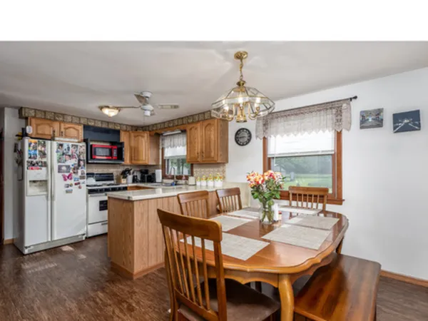 $265,000 | 1907 Coalville Road, Streator, IL 61364