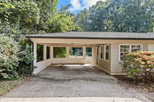 front view of house with a yard