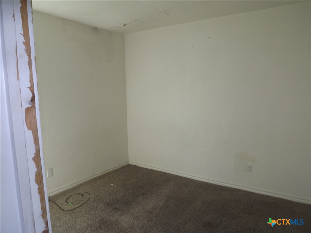 1714 Duncan Avenue Killeen, TX 76541 - Photo 14 of 24 a view of a small space