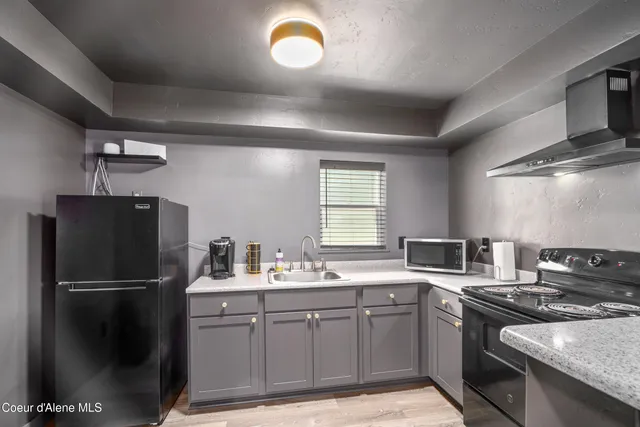 $2,175,000 | 219 East Coeur D'Alene Lake Drive, Coeur D'Alene, ID 83814