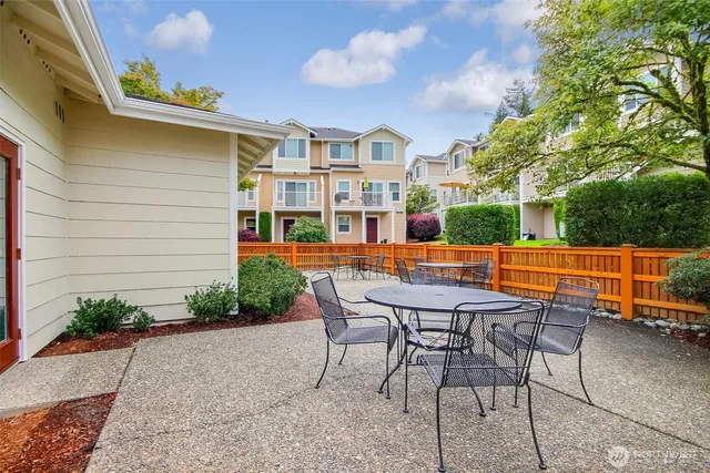 $3,500 | 16232 118th Lane Northeast, Unit 14, Bothell, WA 98011