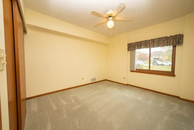 $173,000 | 3111 Ingalls Avenue, Unit 1B, Joliet, IL 60435