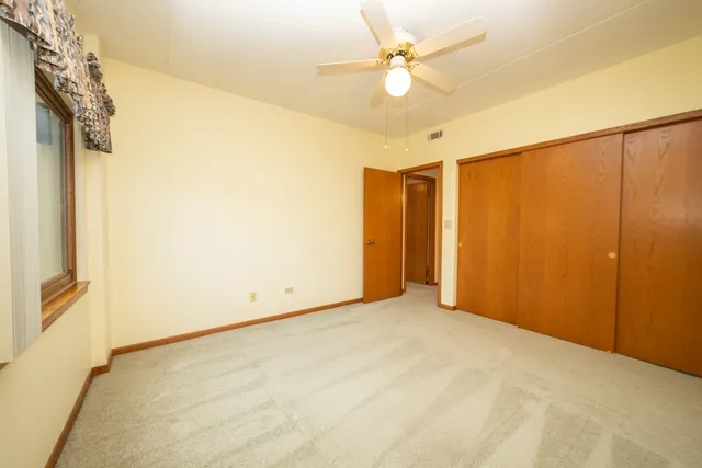 $173,000 | 3111 Ingalls Avenue, Unit 1B, Joliet, IL 60435