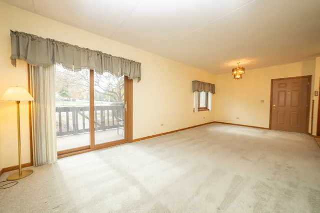 $173,000 | 3111 Ingalls Avenue, Unit 1B, Joliet, IL 60435