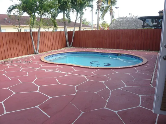 $4,500 | 14331 Southwest 9th Street, Miami, FL 33184