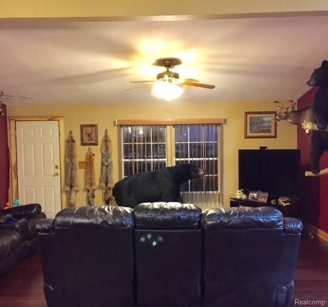 1820 Bowers Road Lapeer, MI 48446 - Photo 8 of 16 8.jpg
