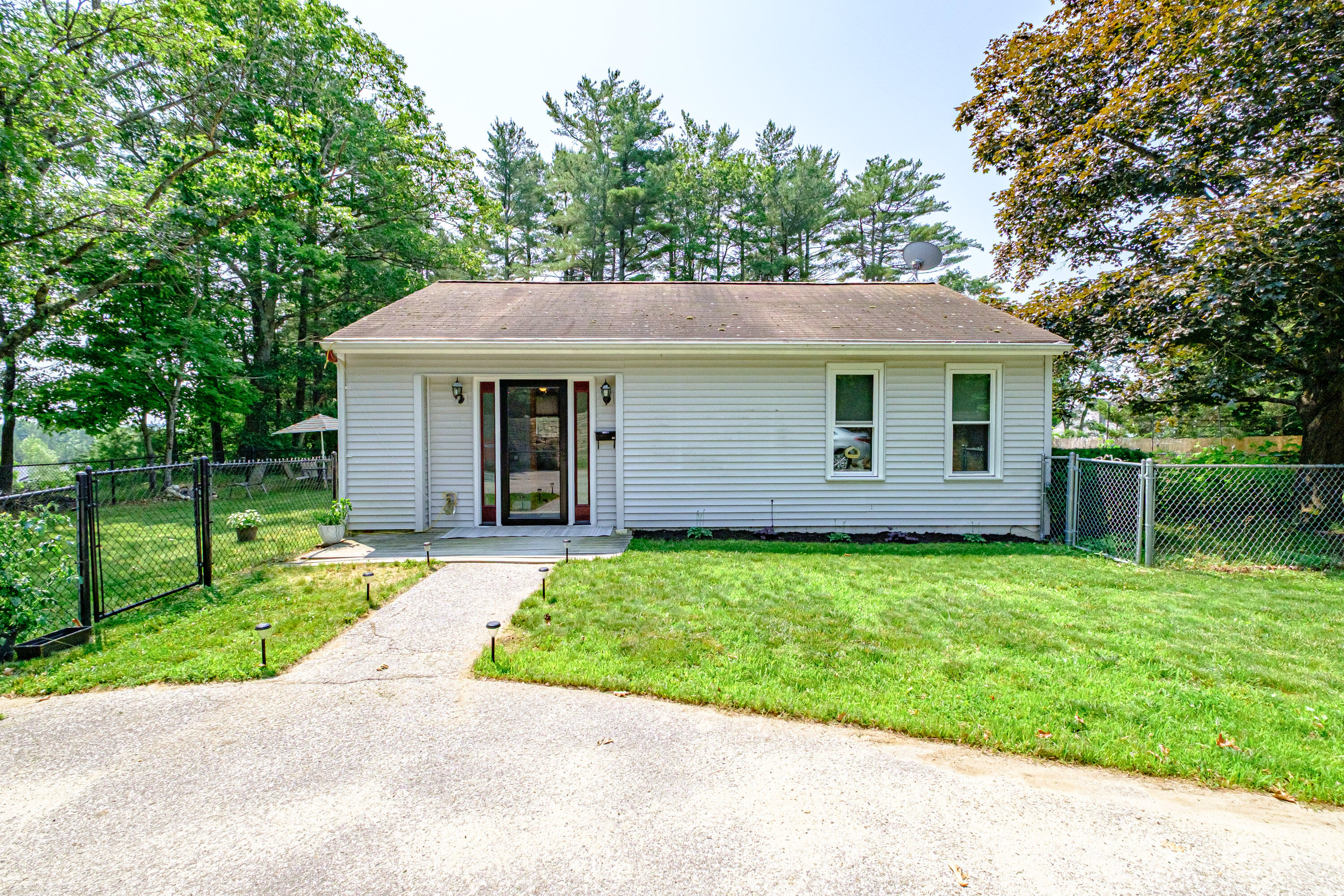 7 Preston Drive Cumberland, ME 04021 - Photo 34 of 70 20250703gp-61044