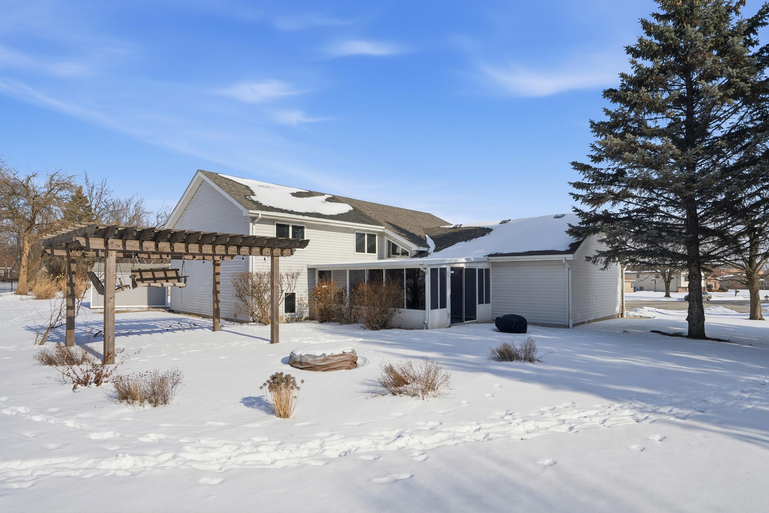 5125 Cardinal Court Schererville, IN 46375 - Photo 26 of 27 a roof view