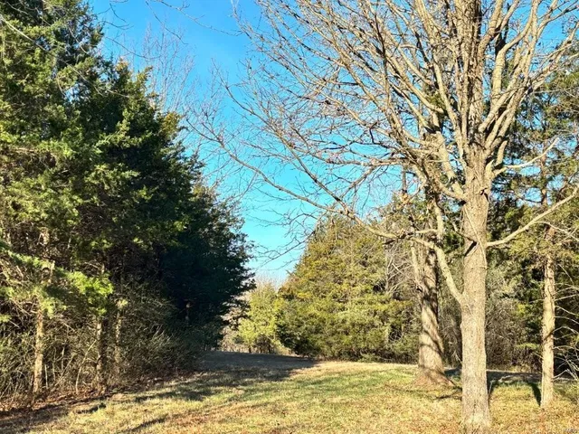 $439,158 | 0 Dover Drive, Holts Summit, MO 65043