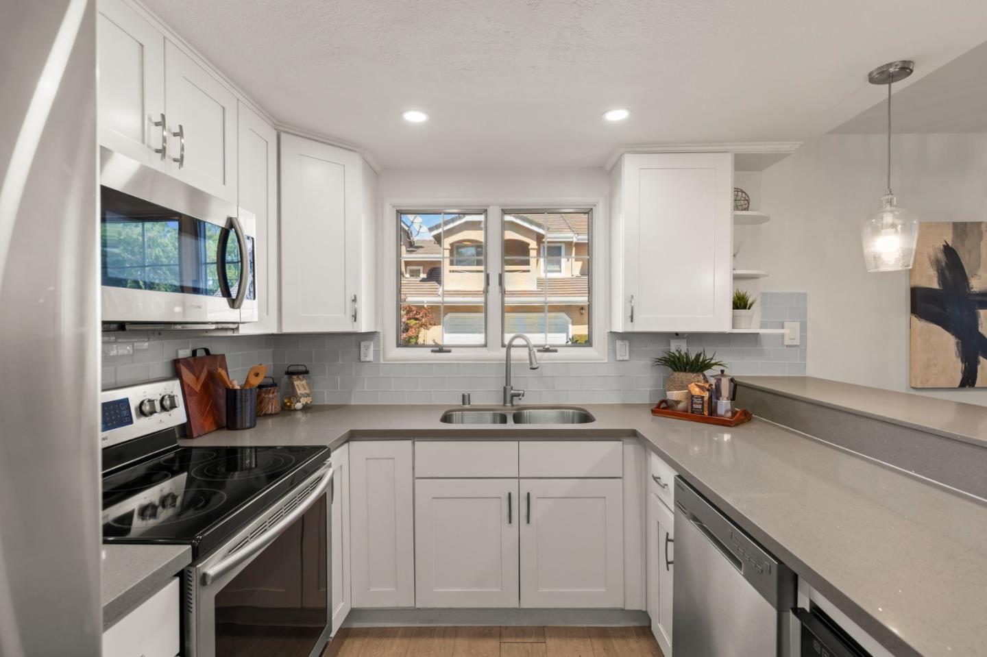 171 Redding Road Campbell, CA 95008 - Photo 3 of 28 Gallery Image 3