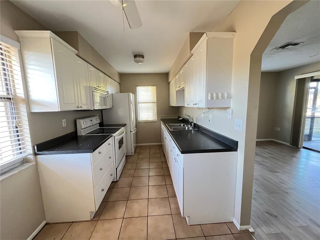 25068 Harbor View Road, Unit 1A Punta Gorda, FL 33980 - Photo 12 of 34 Gallery Image 12