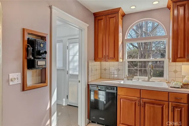 $385,000 | 467 East 8th Avenue, Chico, CA 95926