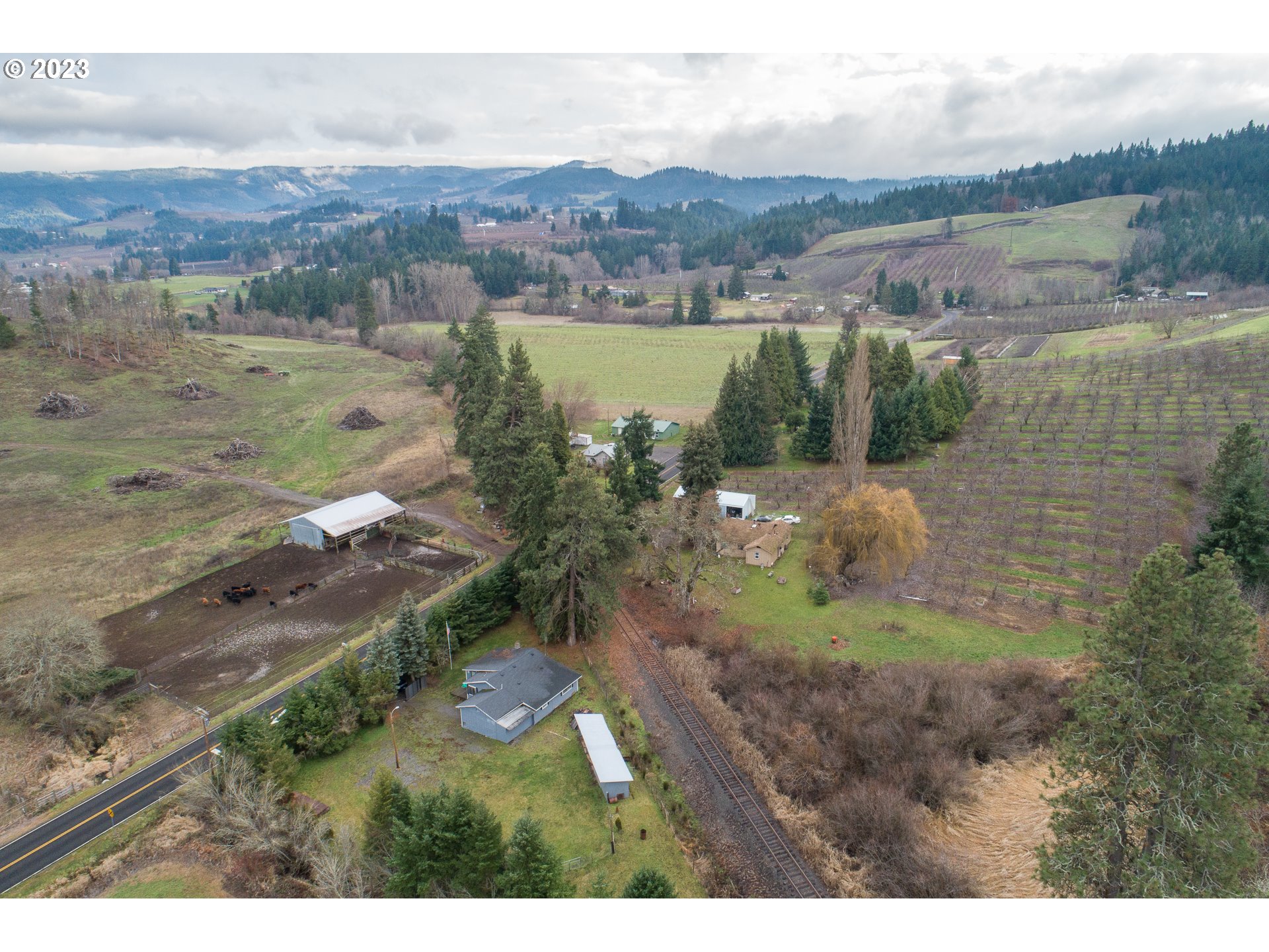 3200 Lippman Road Hood River, OR 97031 - Photo 23 of 24 Gallery Image 23