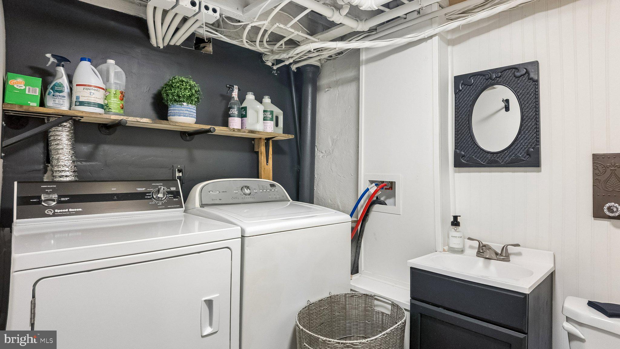 629 Willowbrook Road Havertown, PA 19083 - Photo 30 of 33 a utility room with dryer and washer