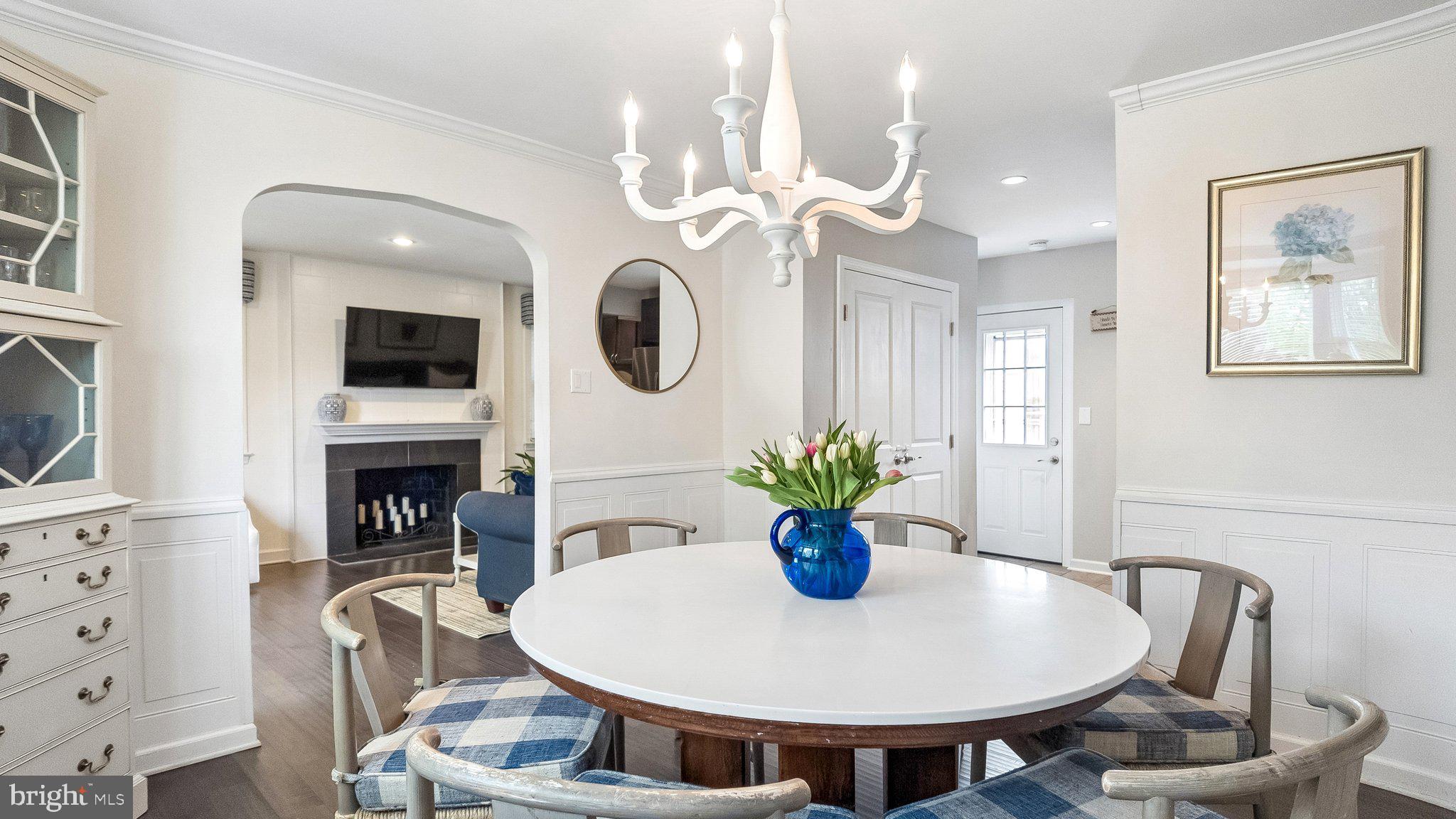 629 Willowbrook Road Havertown, PA 19083 - Photo 9 of 33 a view of a dining room with furniture