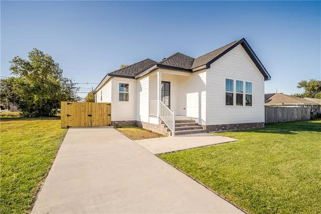 $339,000 | 1702 Schnell Drive, Arabi, LA 70032