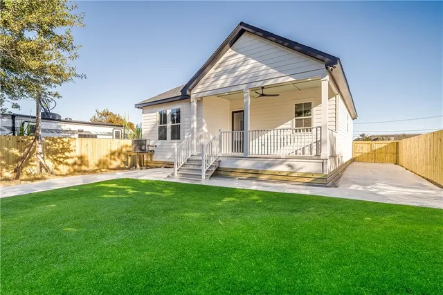 $339,000 | 1702 Schnell Drive, Arabi, LA 70032