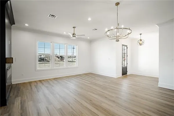 $325,000 | 1702 Schnell Drive, Arabi, LA 70032