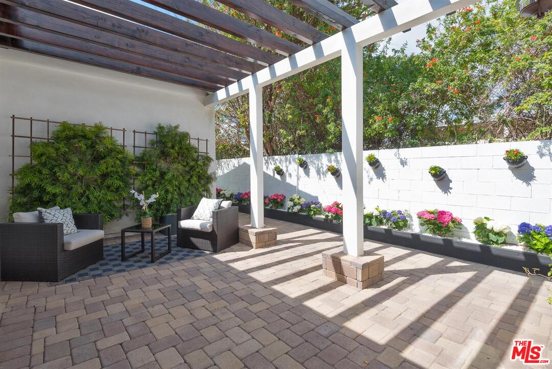 5259 Strohm Avenue North Hollywood, CA 91601 - Photo 19 of 24