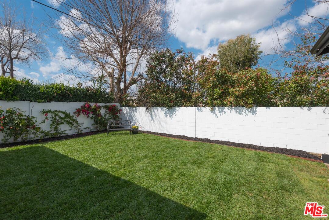 5259 Strohm Avenue North Hollywood, CA 91601 - Photo 22 of 24