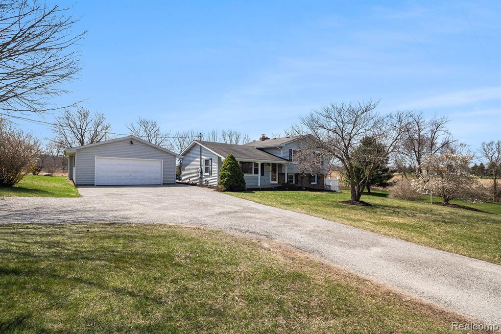 4896 Beard Road Byron, MI 48418 - Photo 3 of 43