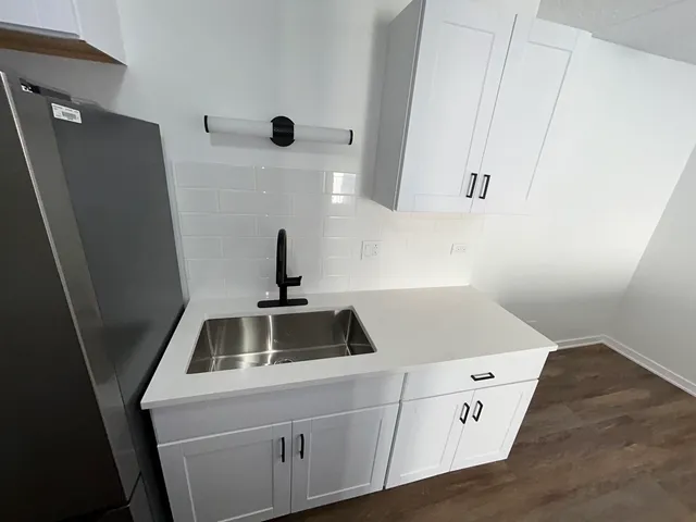 $1,700 | 9128 West Terrace Drive, Unit 5D, Niles, IL 60714