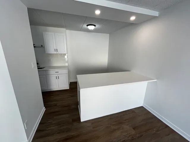 $1,700 | 9128 West Terrace Drive, Unit 5D, Niles, IL 60714