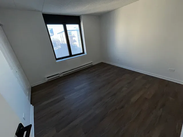 $1,700 | 9128 West Terrace Drive, Unit 5D, Niles, IL 60714