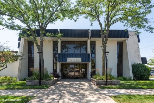 $1,700 | 9128 West Terrace Drive, Unit 5D, Niles, IL 60714