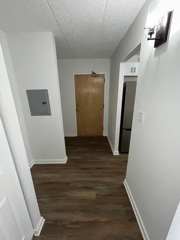 $1,700 | 9128 West Terrace Drive, Unit 5D, Niles, IL 60714